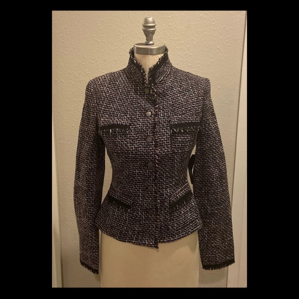 🆕Elie Tahari two piece tweed set